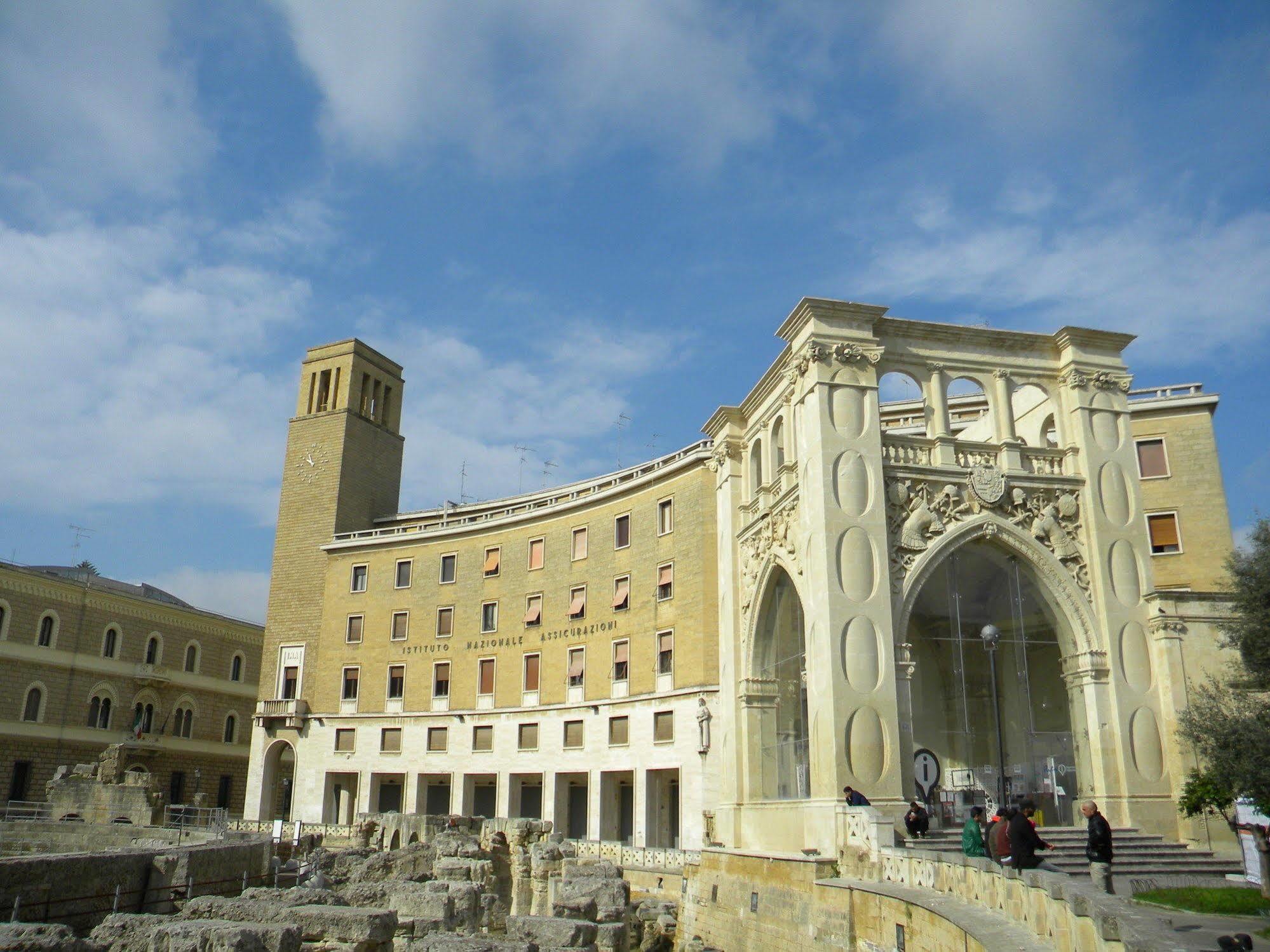 La Piazzetta Hotel Lecce Bagian luar foto